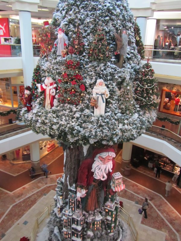 South Coast Plaza Christmas tree, Teddy S